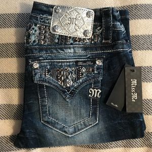 Miss Me Women’s Jeans 27 Beautiful Design